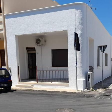 Vacanza A Due Passi Dal Mare Torre San Giovanni Ugento Exterior photo